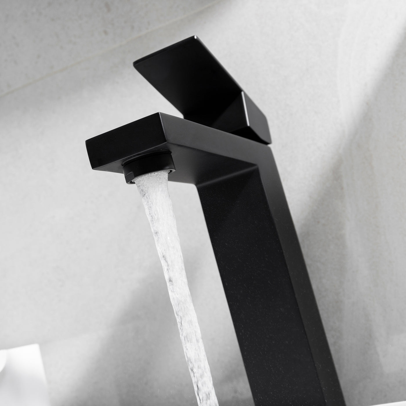 SAFIR™ GF708-L Contemporary Style Single-Handle Bathroom Sink Faucet