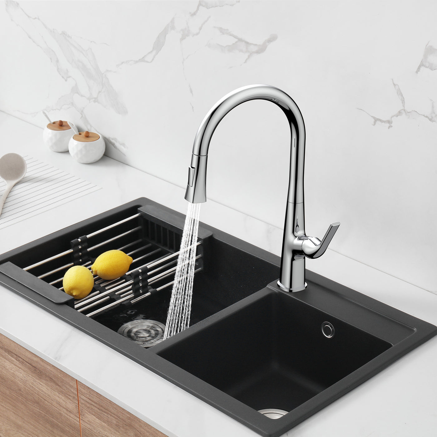 GILA™ GF406 Contemporary Style Single-Handle Kitchen Sink Faucet with Pull-Down Sprayer