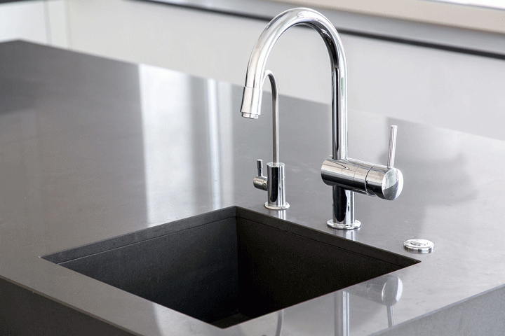 Single Bowl Black Granite Kitchen Sink with Accessories